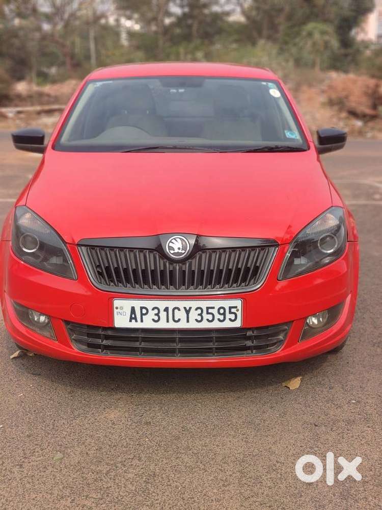 Skoda Rapid 1.6 Elegance Tdi At, 2015, Diesel