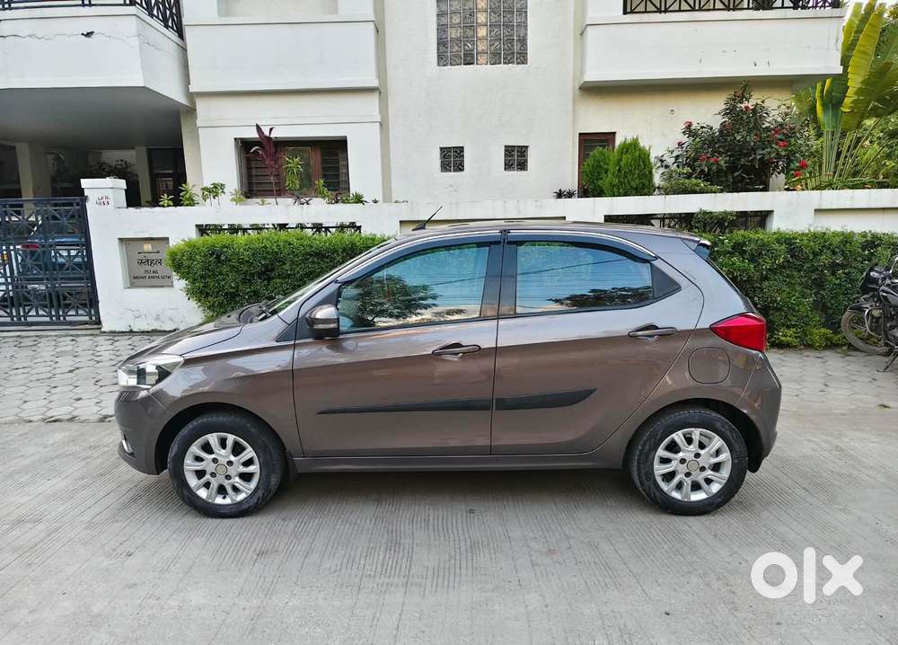 Tata Tiago Xz Opt, 2017, Petrol