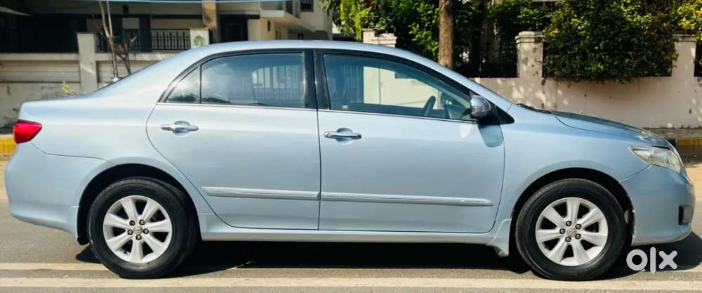 Toyota Corolla Altis 1.8 G, 2010, Petrol