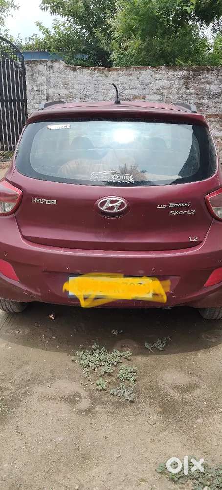Tyre Naya Hai Charo Seat Cover Naya Laga Hai Gaadi Me Koi Kaam Nahihai