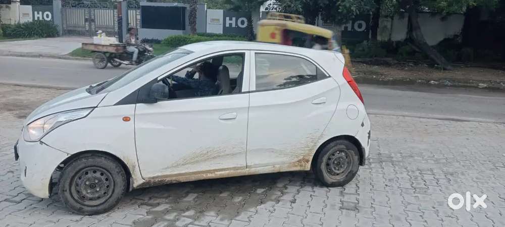 Hyundai Eon 2014 Year