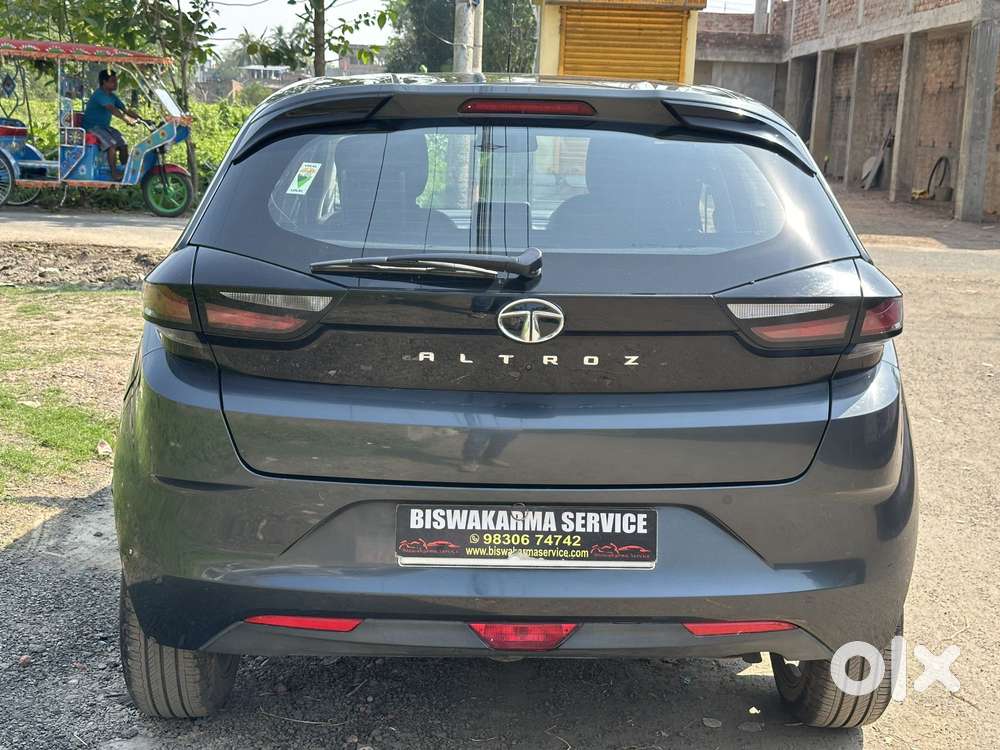 Tata Altroz 1.2 Xz Plus Dark Edition, 2021, Petrol