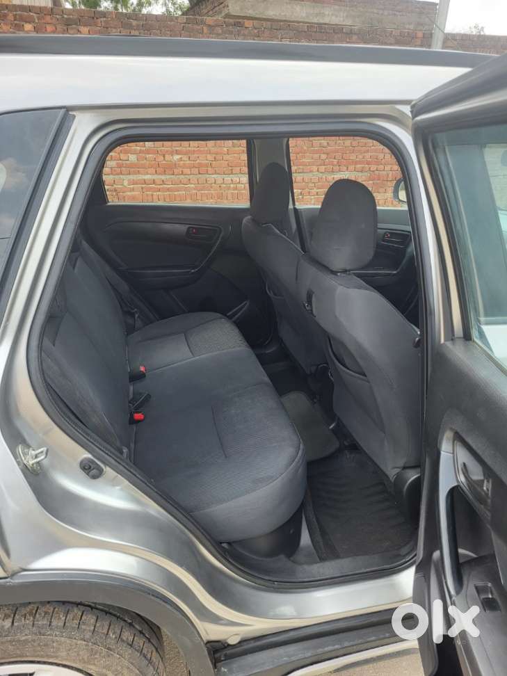 Maruti Suzuki Brezza Vdi, 2018, Diesel