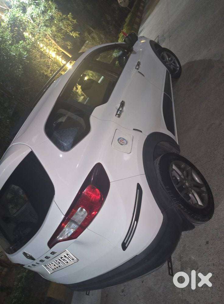 Renault Triber Rxz Easy-r Amt, 2023, Petrol
