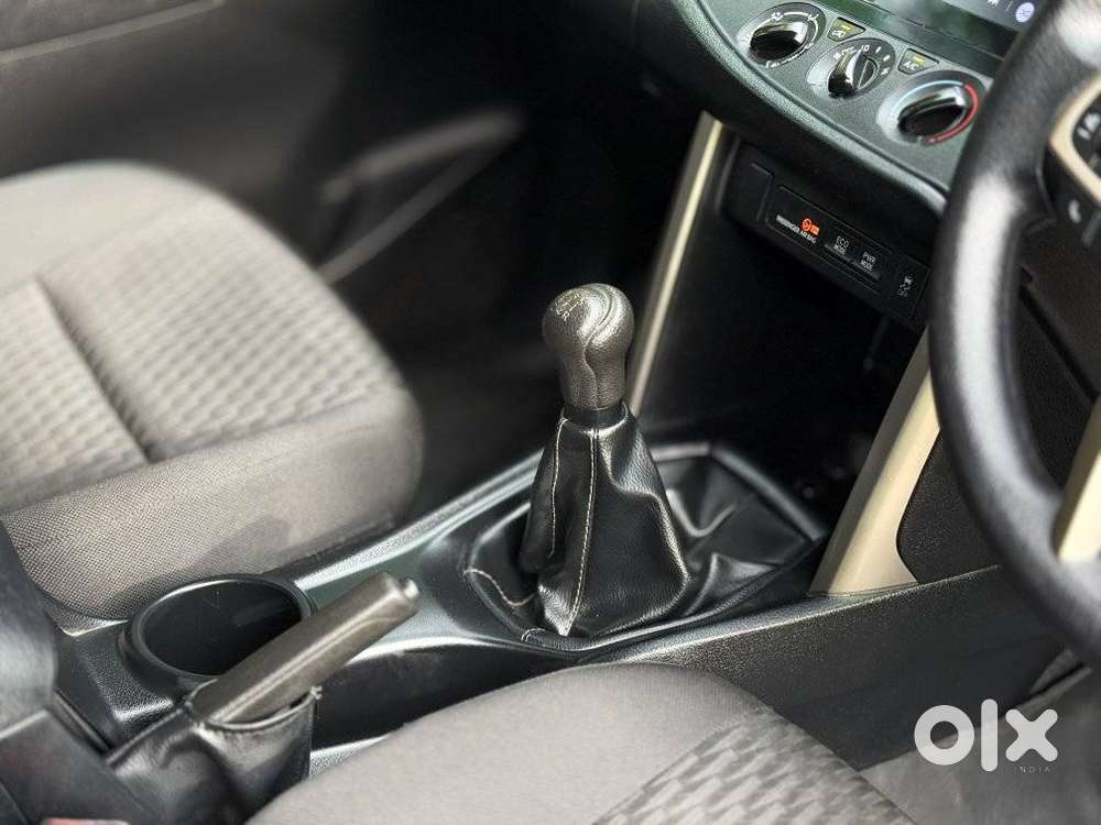 Toyota Innova Crysta 2.4 G Mt, 2022, Diesel