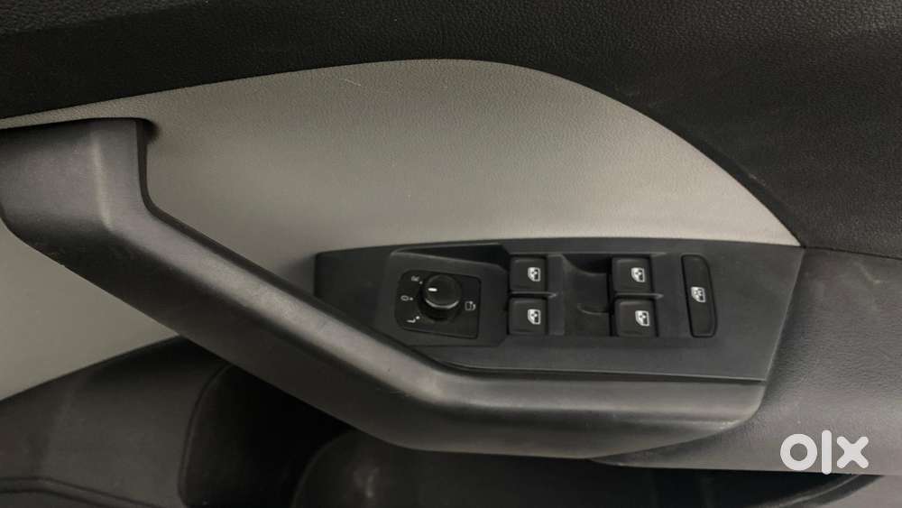Skoda Kushaq Style 1.0l Tsi At, 2023, Petrol