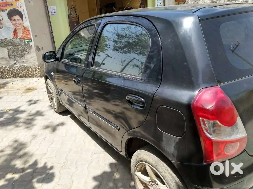 Toyota Etios Liva 2011 Petrol Well Maintained
