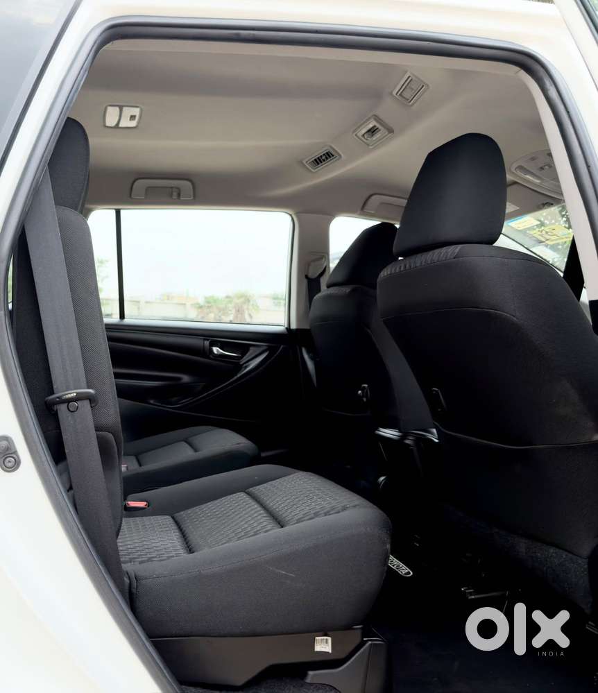 Toyota Innova Crysta 2.4 G Mt, 2022, Diesel