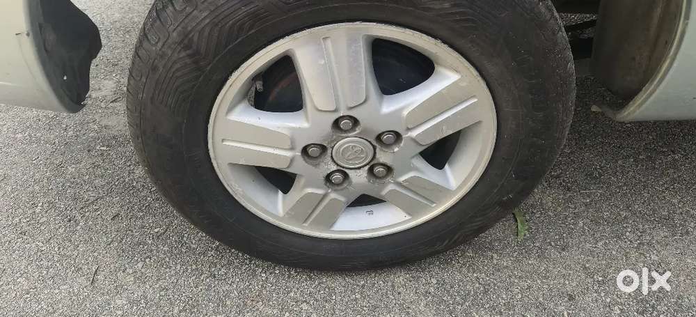 Toyota Innova 2006