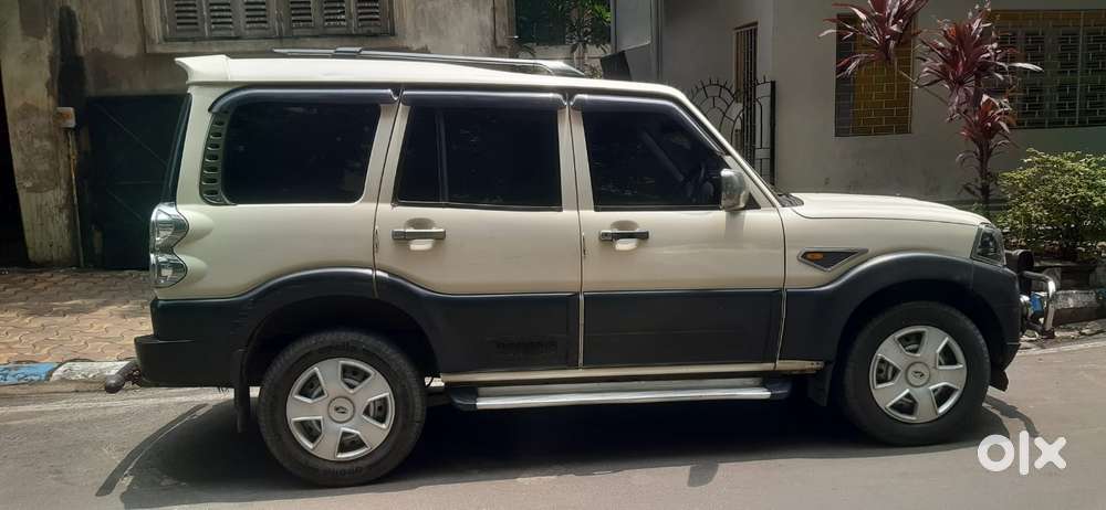 Mahindra Scorpio S4 Plus 9s, 2016, Diesel