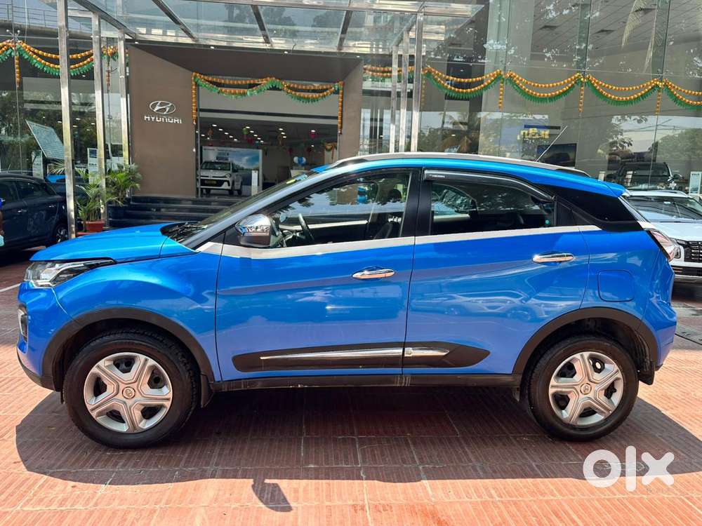 Tata Nexon 1.2 Revotron Xma Amt (s), 2020, Petrol