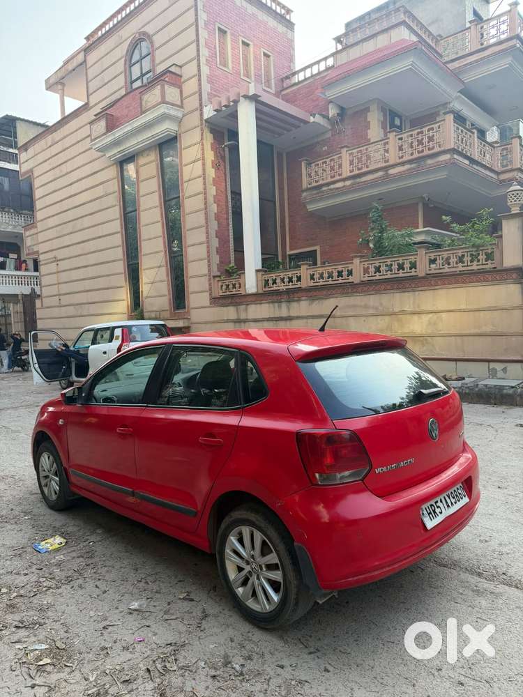 Volkswagen Polo Petrol Highline 1.6l, 2013, Cng & Hybrids