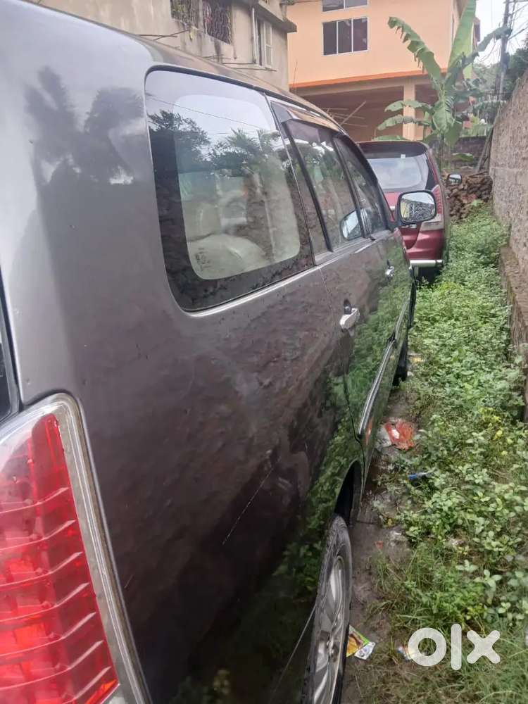 Toyota Innova 2011 Diesel Well Maintained