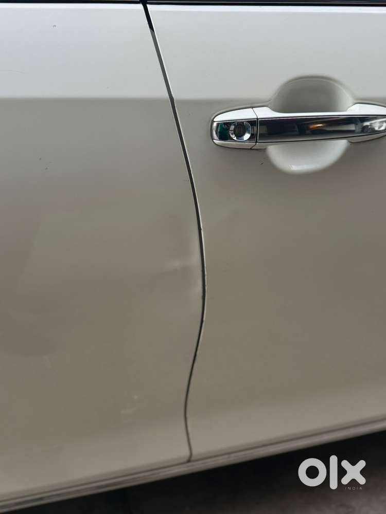 Toyota Camry Hybrid 2013 Pearl White, Well Maintained, 57200 Km Driven