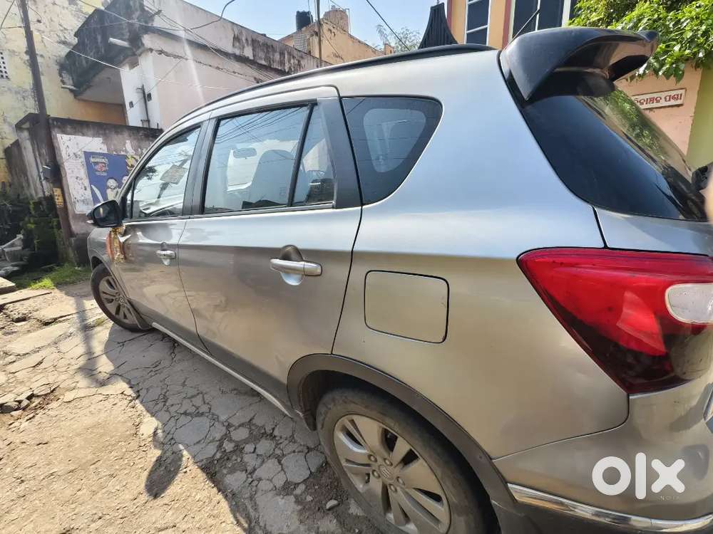 Maruti Suzuki S-cross 2016 Variant