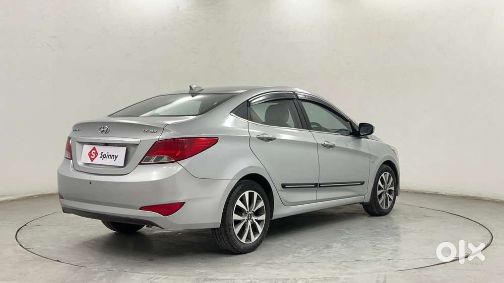 Hyundai Verna Fluidic 1.6 Vtvt Sx, 2016, Petrol