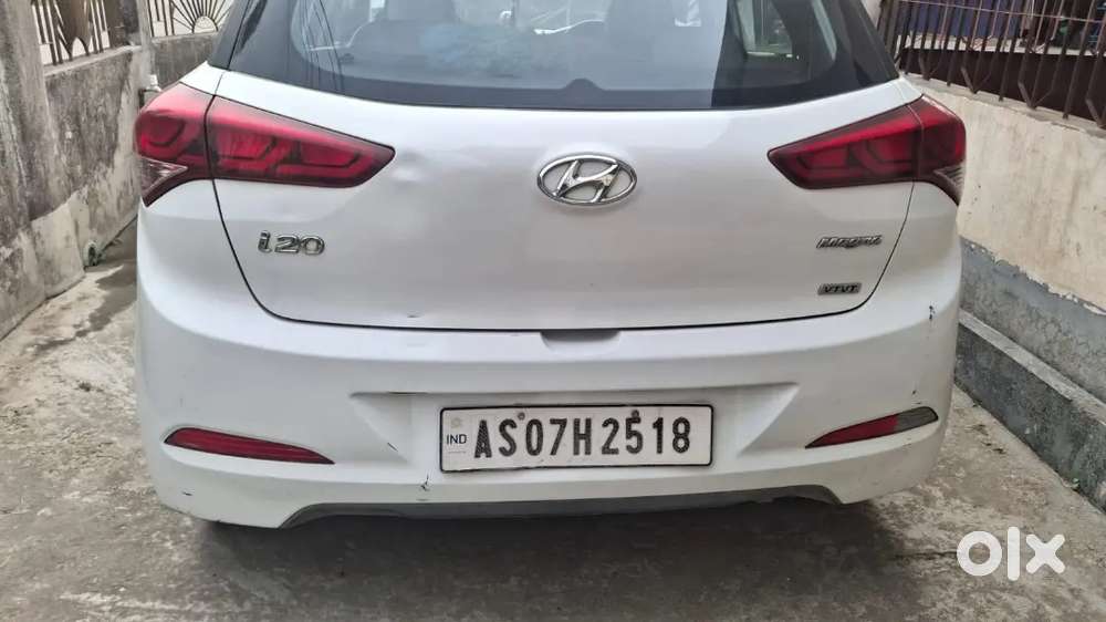 Hyundai I20. Pretty Much Stronger And Cooler Then The New I20