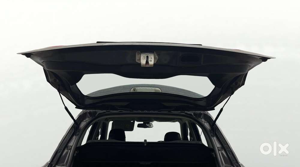 Maruti Suzuki Brezza Zxi Plus At, 2022, Petrol