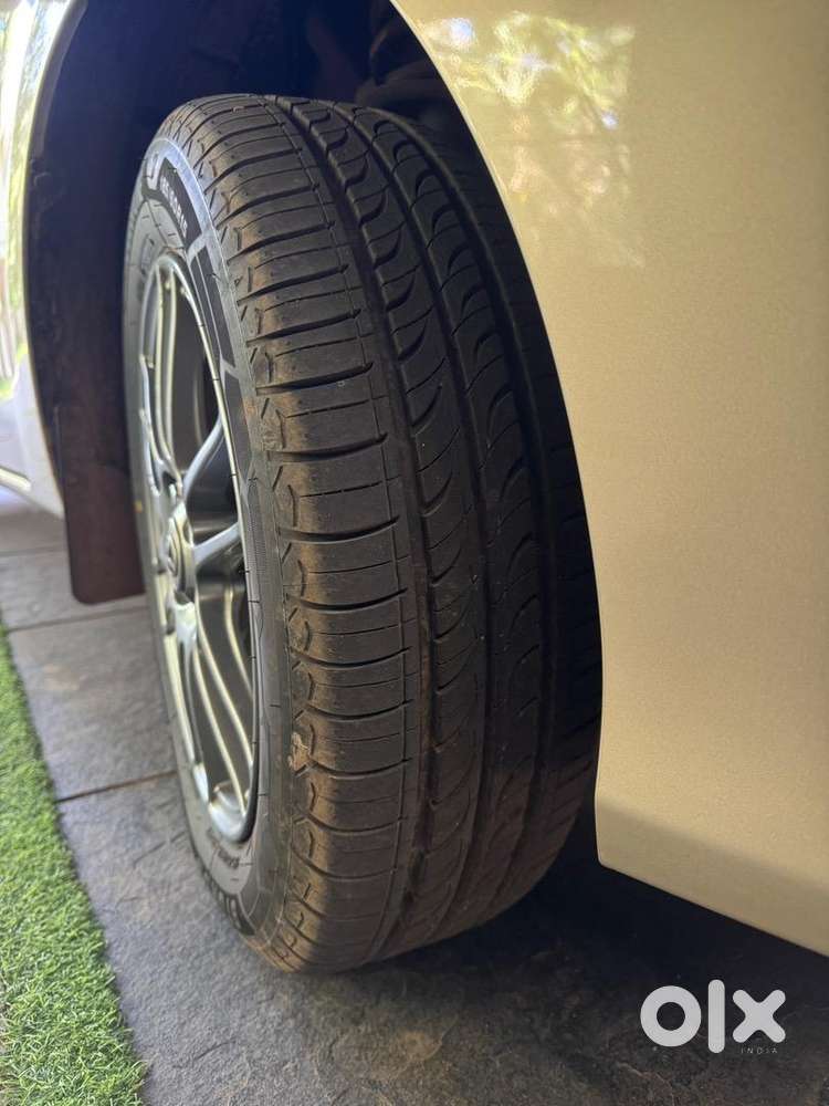 Very Well Maintained And Showroom Service Only