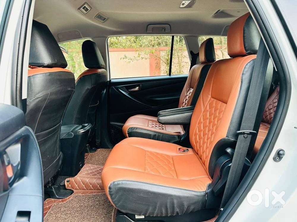 Toyota Innova Crysta [2020-ongoing] 2.4 Gx 7 Str, 2023, Diesel