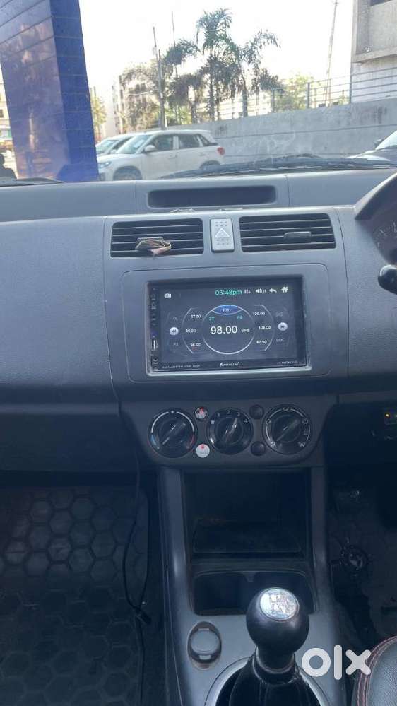 Maruti Suzuki Swift Vxi Optional, 2006, Cng & Hybrids