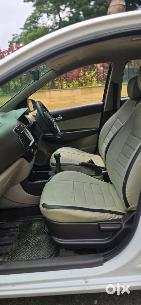 Hyundai I20 1.2 Asta, 2010, Cng & Hybrids