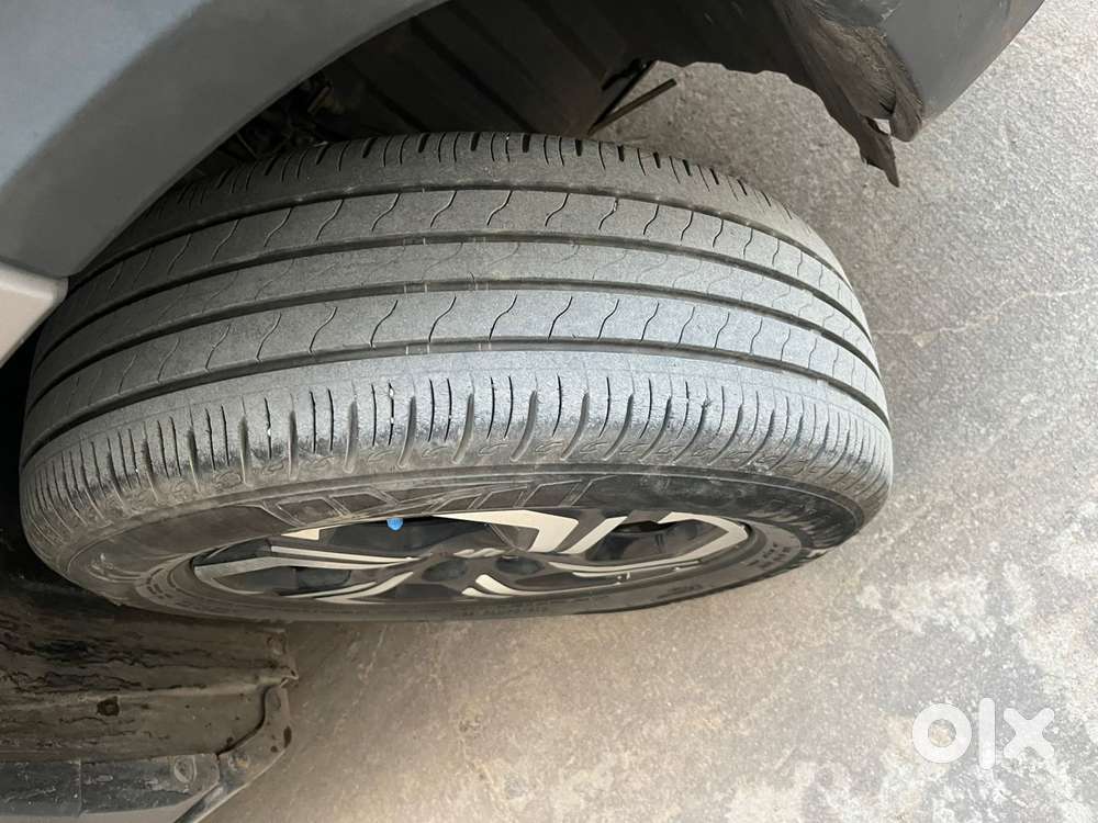 Maruti Suzuki Brezza 1.5 Zxi Smart Hybrid, 2023, Petrol