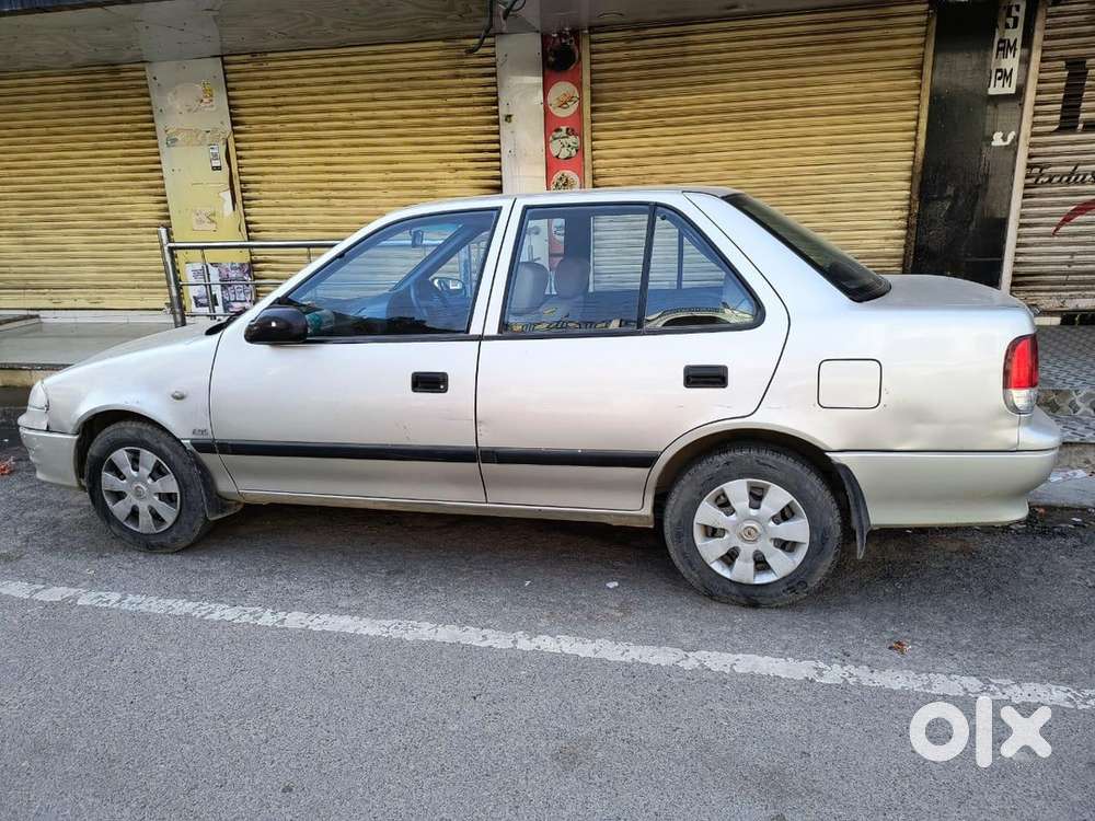Maruti Suzuki Esteem Petrol 2004 Car