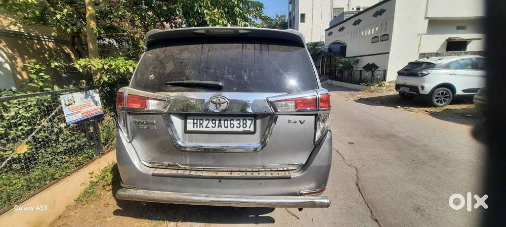 Toyota Innova Crysta 2.4 G Mt, 2017, Diesel