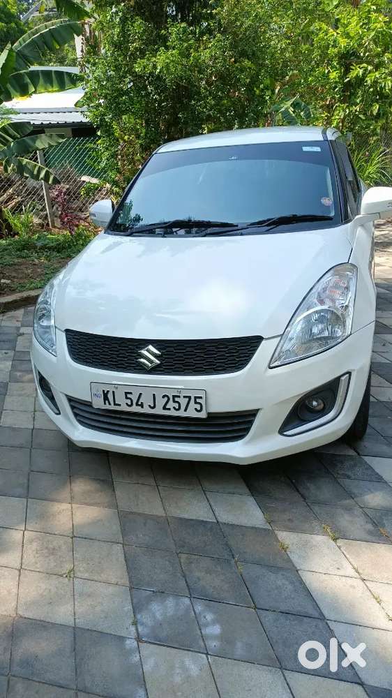 Maruti Suzuki Swift 2017 Petrol 72000 Km Driven