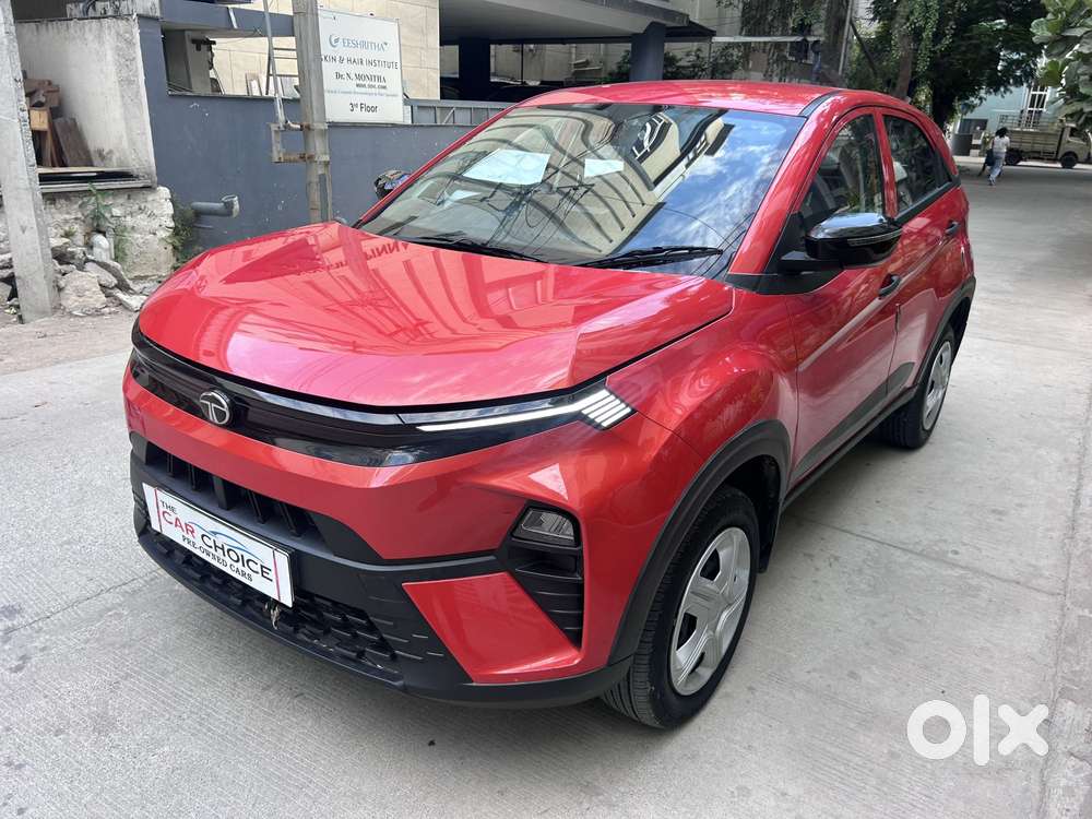 Tata Nexon Smart Plus1.2 Revotron Petrol 5 Mt, 2024, Petrol
