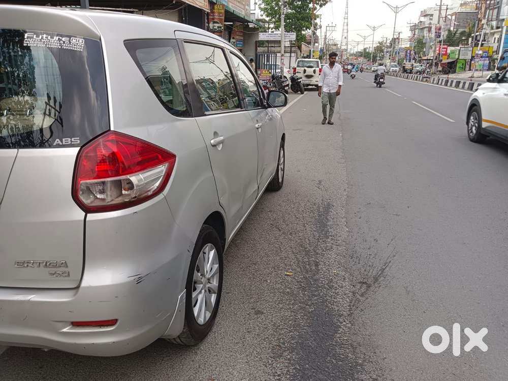 Maruti Suzuki Ertiga Zxi, 2014, Petrol