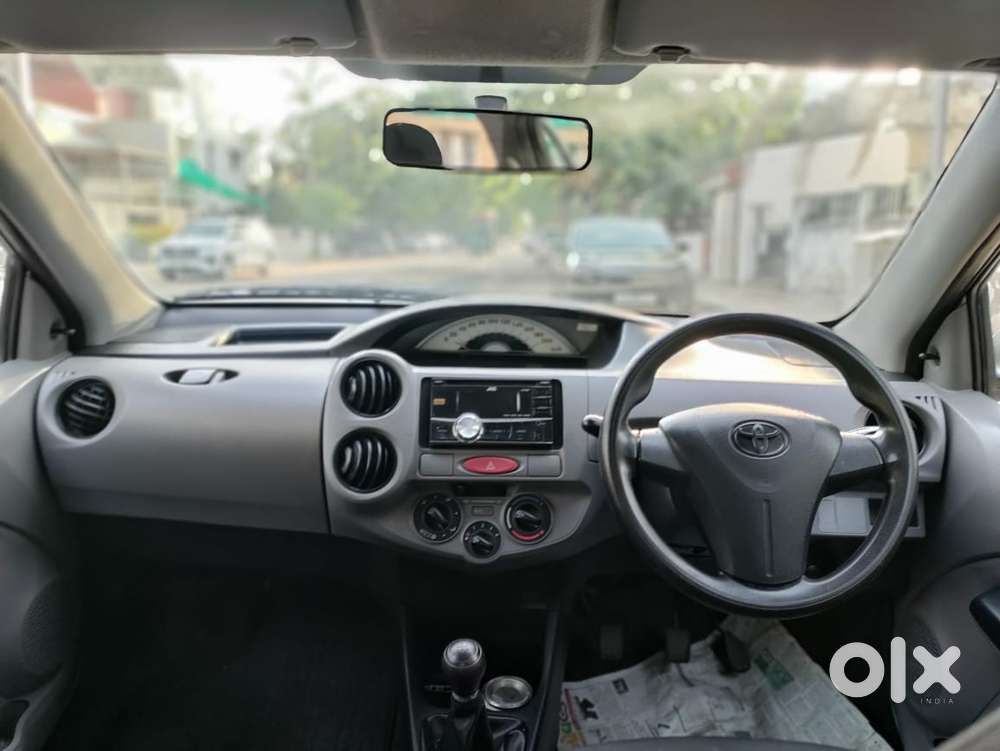Toyota Etios 2010-2012 G, 2011, Petrol