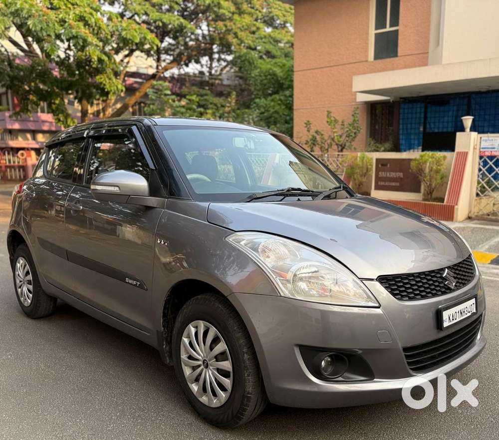 Maruti Suzuki Swift Vxi + Manual, 2013, Petrol