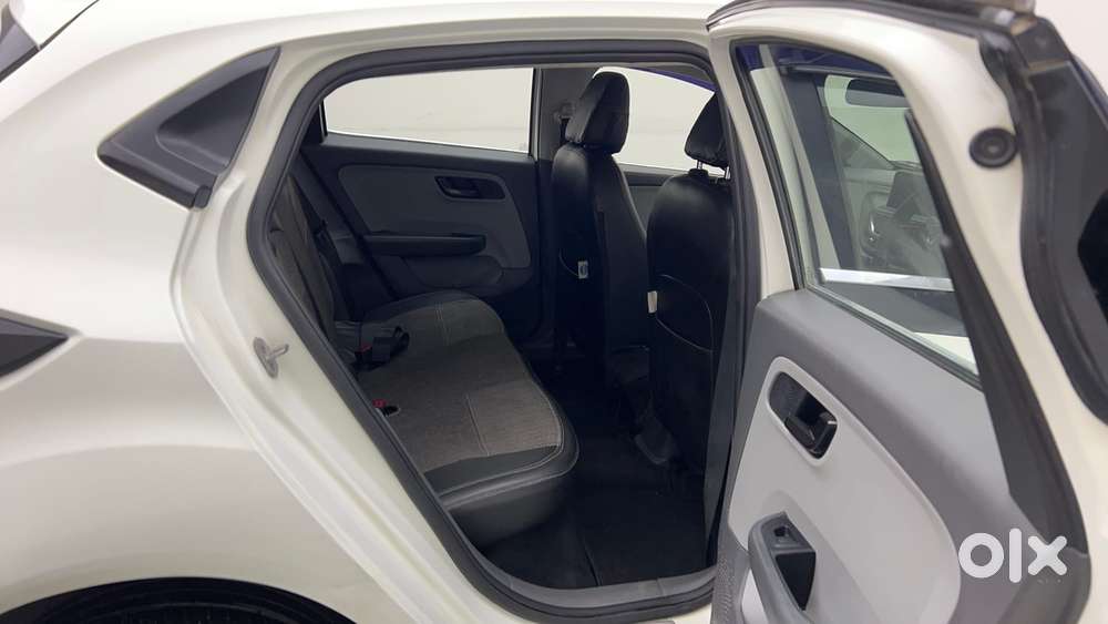Tata Altroz 1.2 Xt, 2020, Petrol