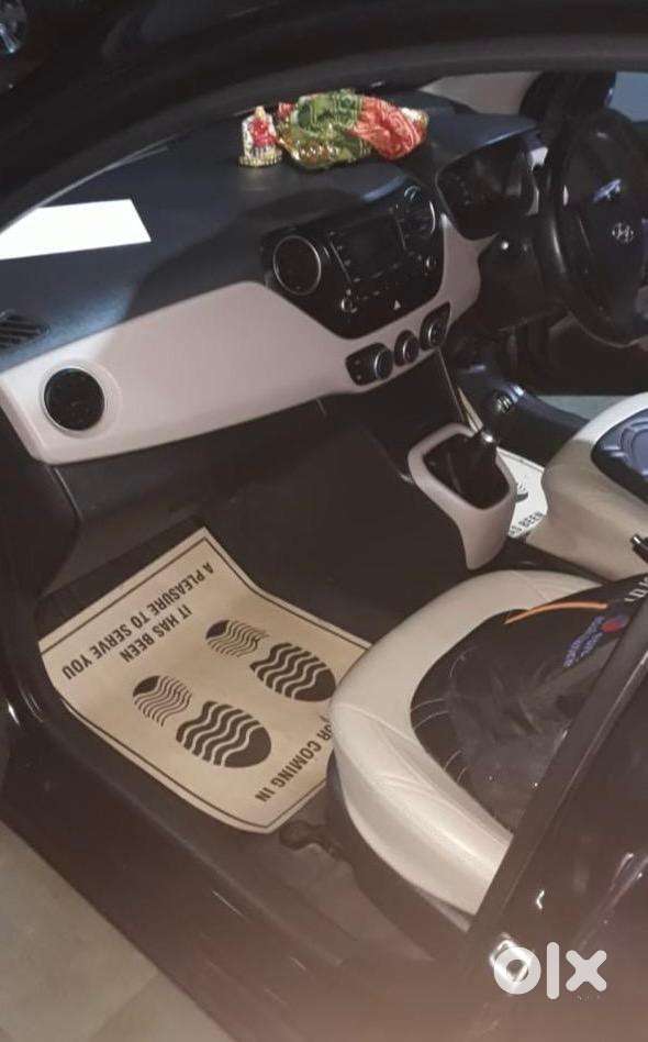 Hyundai Xcent Petrol Car 2015