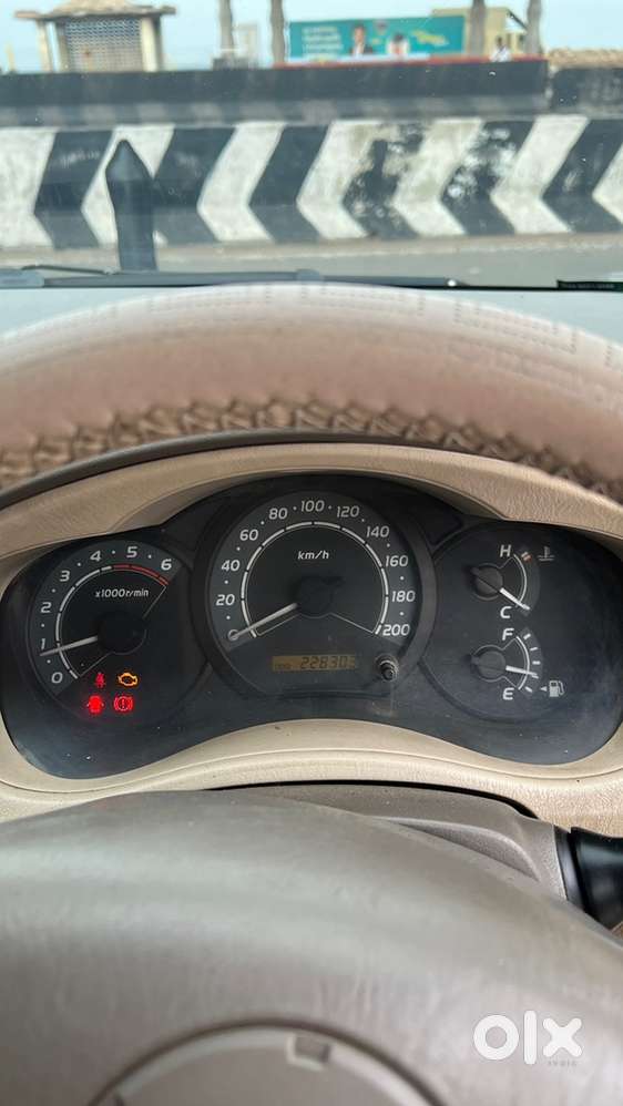 Toyota Innova Diesel 2005 /