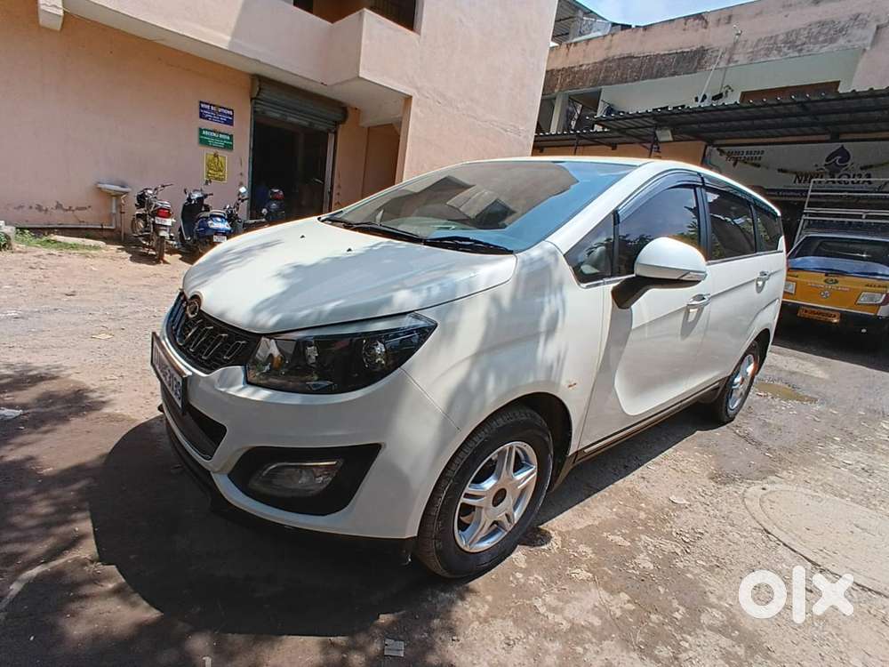Mahindra Marazzo M6, 2019, Diesel