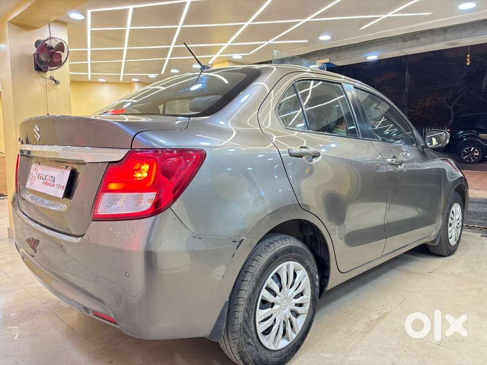 Maruti Suzuki Dzire 1.2 Vxi, 2022, Petrol