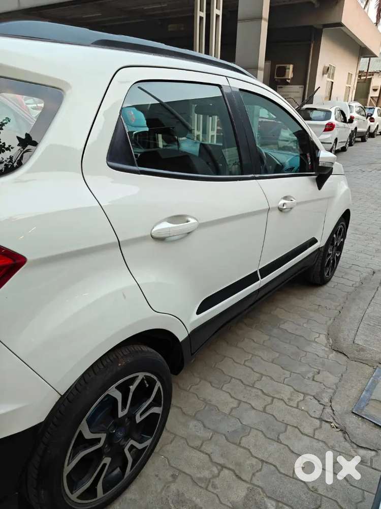 Ford Ecosport Diesel With Sunroof 2018 - ⁹⁶⁰⁵¹⁹⁹⁶¹⁵