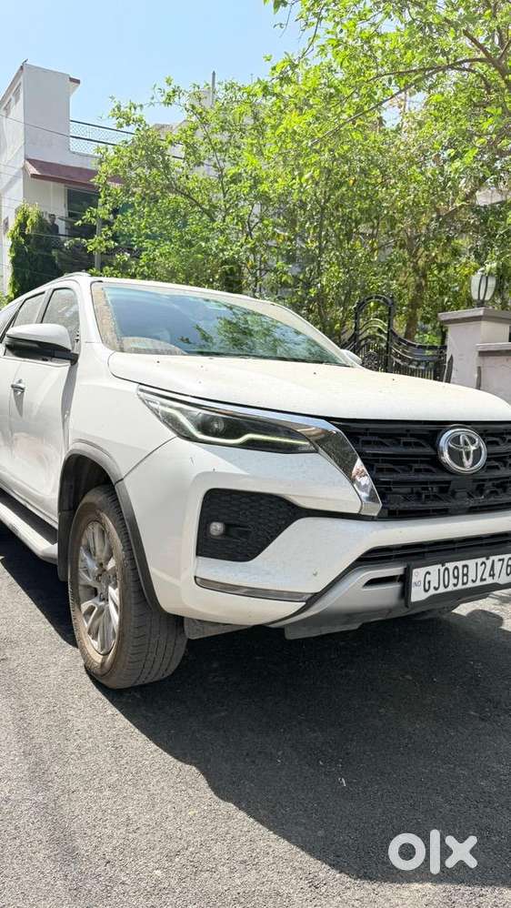 Toyota Fortuner 2021 Diesel Well Maintained