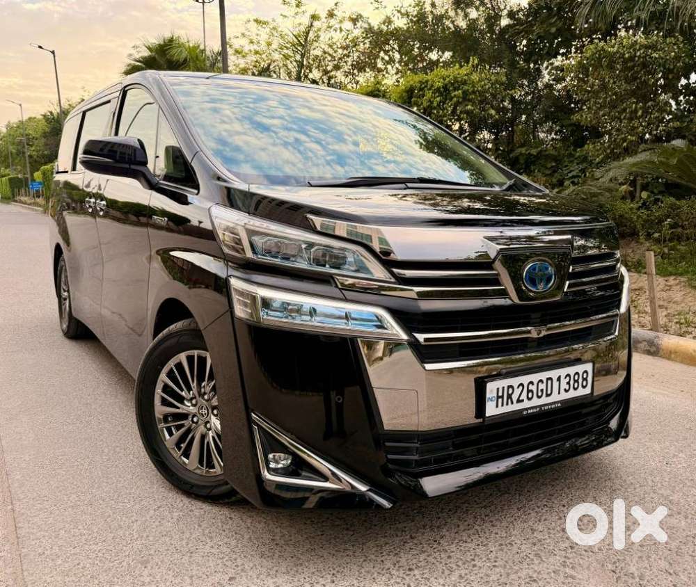 Toyota Vellfire Vip – Executive Lounge, 2023, Petrol
