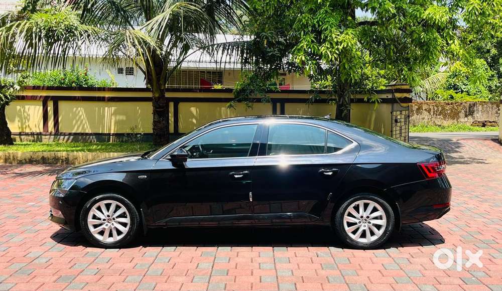 Skoda Superb Laurin And Klement 1.8, 2016, Petrol