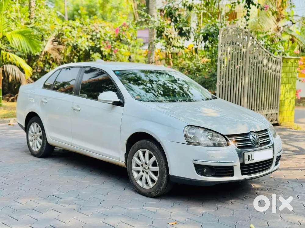 Volkswagen Jetta 2011 Diesel 124500 Km Driven New Papers April 2031