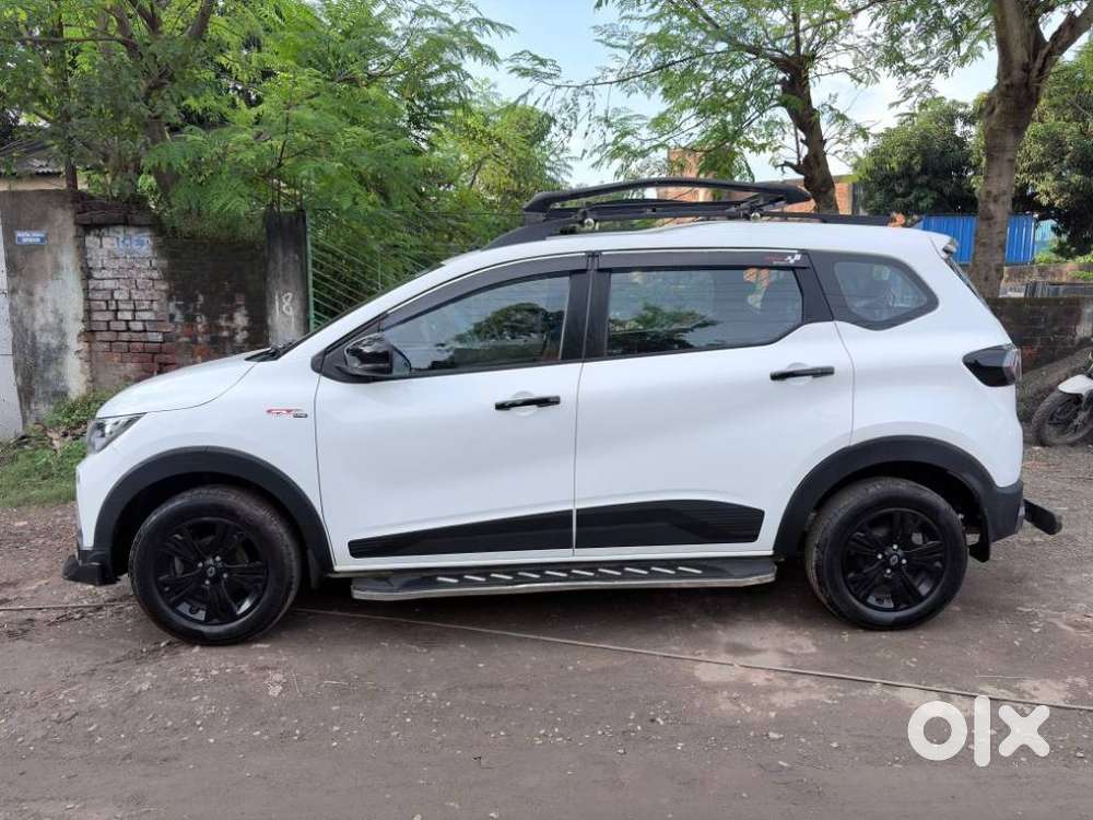 Renault Triber Techno Mt, 2025, Petrol