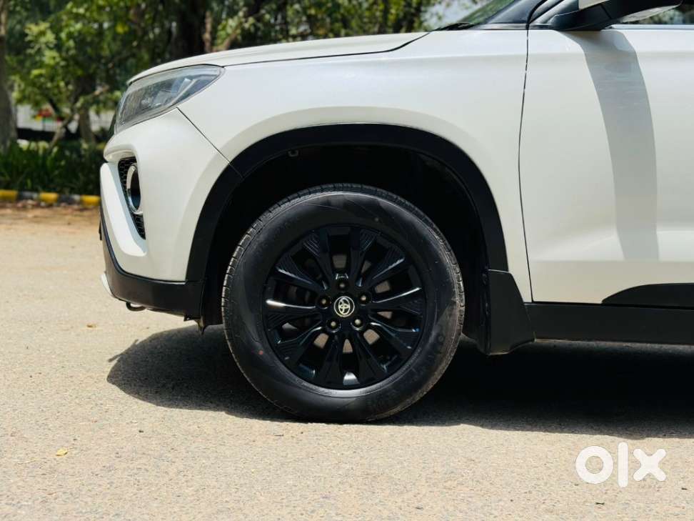 Toyota Urban Cruiser 1.5 Premium Grade Dual Tone Mt, 2022, Petrol