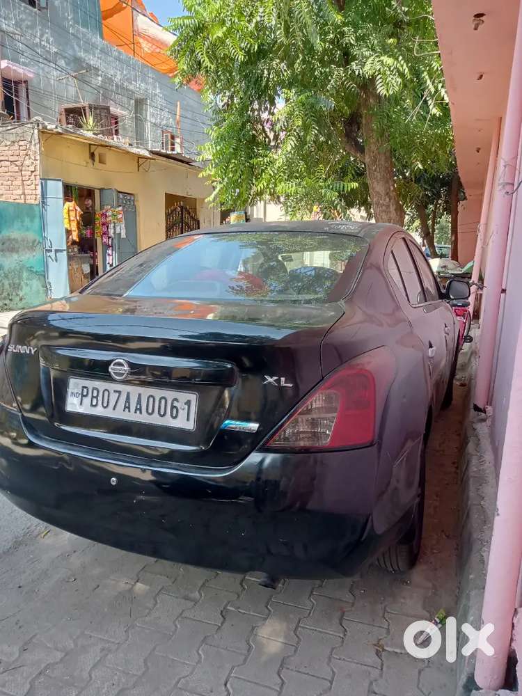 Nissan Sunny 2012 Diesel 85000 Km Driven