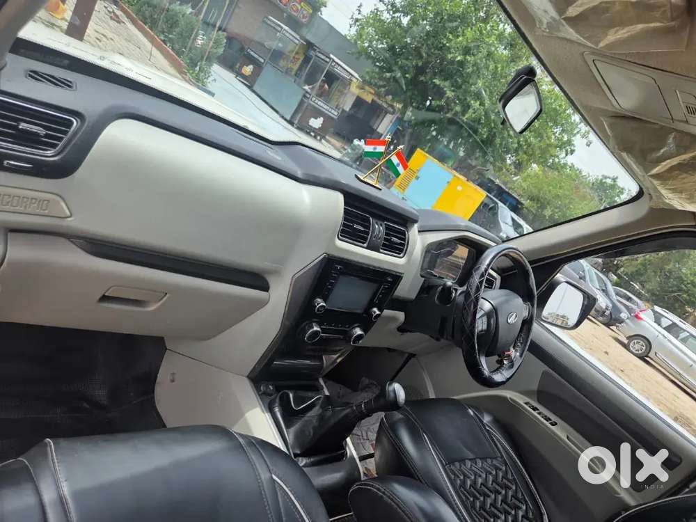 Mahindra Scorpio 2019 Diesel Manual