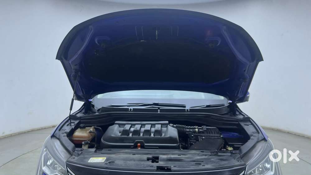 Mahindra Xuv700 2.0 Ax 7 Petrol At Luxury Pack Str, 2022, Petrol