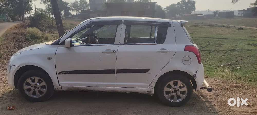 Maruti Suzuki Swift 2009 Diesel 100000 Km Driven